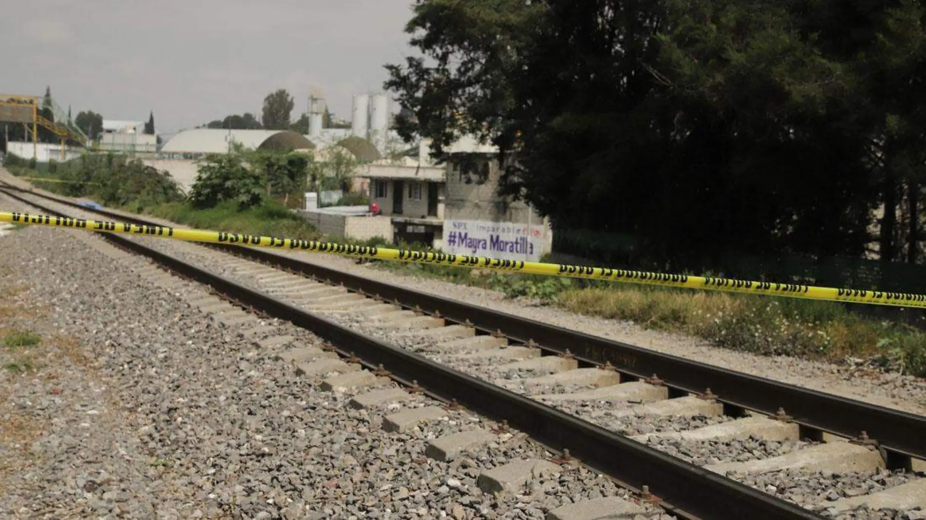 vías del tren de xochimehuacan 